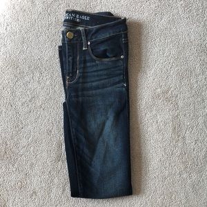 BRAND NEW AE SKINNY JEANS